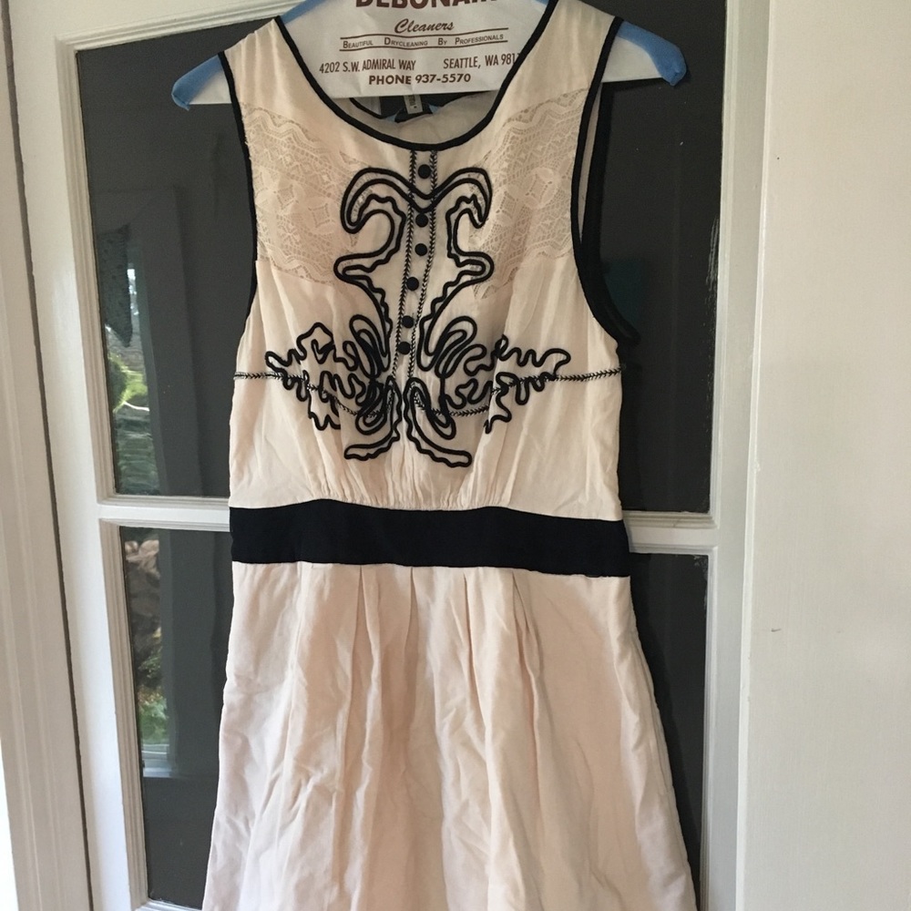 Anthropologie dress - Picture 4 of 8